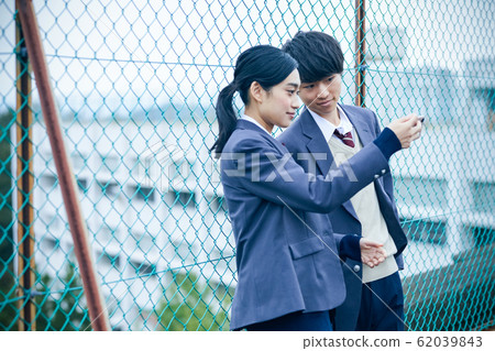 高中生的日常生活 高中生的日常生活 62039843