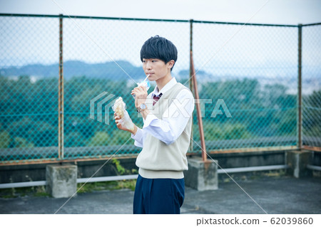 Daily life of high school students 62039860