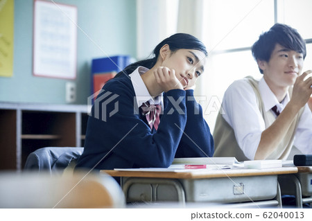 高中生男女學習 高中生男女學習 62040013