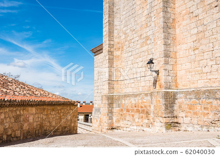 Picturesque square in the medieval town of Lerma, Spain 62040030