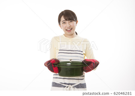 女人烹飪形象 62046281