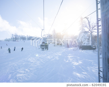 家庭滑雪（乘電梯） 62049191