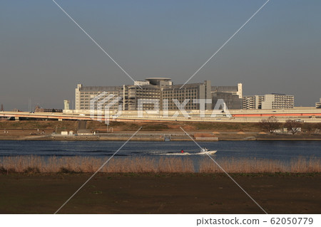 Tokyo Detention Center, Arakawa, Metropolitan Expressway [Adachi-ku, Tokyo] 62050779
