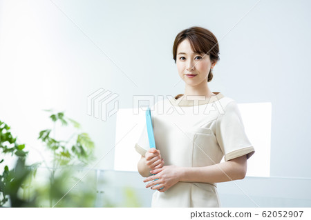 美容師 62052907