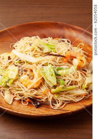 Grilled rice noodle Grilled rice noodle 62054058