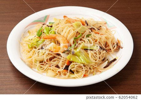 Grilled rice noodle Grilled rice noodle 62054062