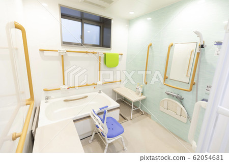 Nursing home bathroom 62054681