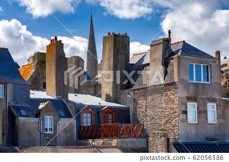 Saint Malo. Houses in the old town. Saint Malo. Houses in the old town. 62056586