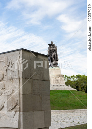 Soviet War Memorial ,Treptower Park 62057019