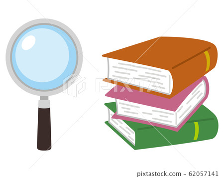 堆疊的字典和放大鏡 62057141
