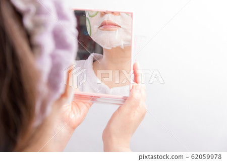 [Beauty face mask cucumber mirror] 62059978