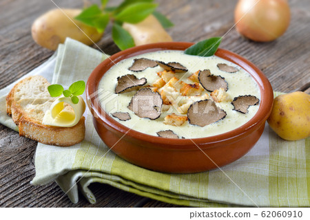 Potato soup with truffles Potato soup with truffles 62060910