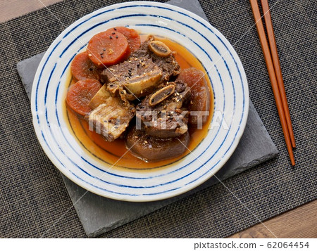 韓國傳統食品排骨蒸 62064454