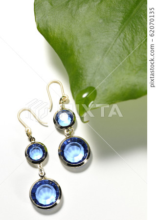 Water drop piercing Water drop piercing 62070135