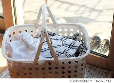 在室內洗衣 62072315