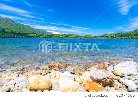 Lake Aoki early summer Nishina Sanko [Nagano Prefecture] 62074599