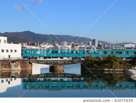 Wadamisaki支線103系列火車 Wadamisaki支線103系列火車 62075839