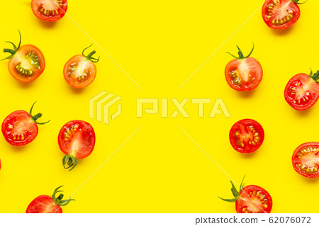 Fresh tomatoes, whole and half cut isolated  62076072