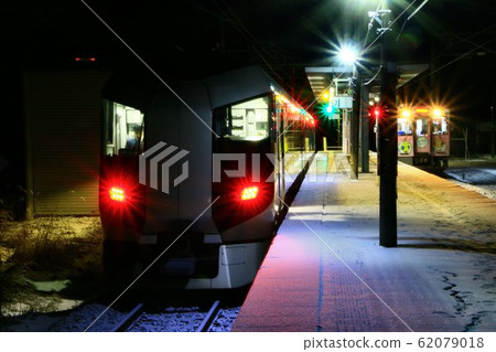 雪終端，高原大瀨口車站和夜行列車Snow Pal 2355 62079018