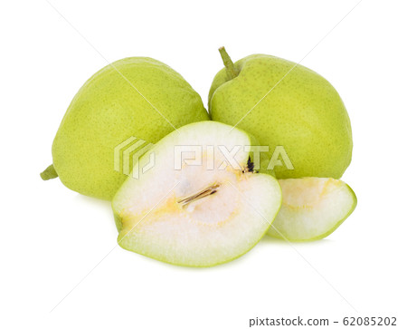 fresh pears isolated on white background fresh pears isolated on white background 62085202