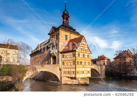 Bamberg. City Hall on the bridge. 62086288