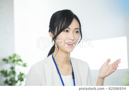 商業工作婦女介紹 商業工作婦女介紹 62086934