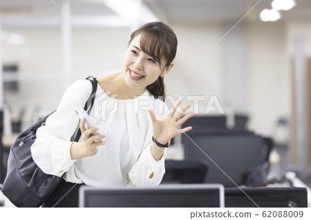 女商人 62088009