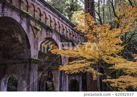 Kyoto Autumn leaves are beautiful, Nanzenji Suirokaku Kyoto Autumn leaves are beautiful, Nanzenji Suirokaku 62092037