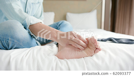 man with athlete foot man with athlete foot 62093377