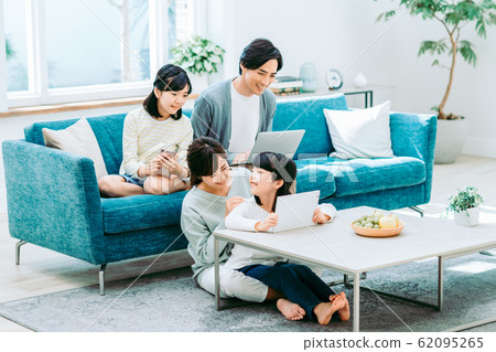 Young family Young family 62095265