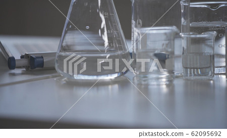 A man who tests 62095692