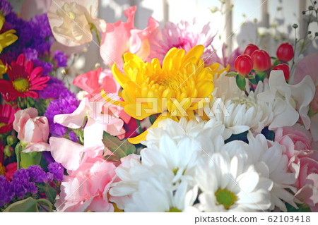 Buddha Flower Arrangement 62103418