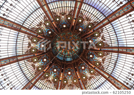 Paris @ Gallery Lafayette 62105250