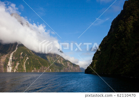 Milford Sound 62110470