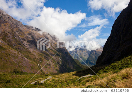 Milford Sound 62110796