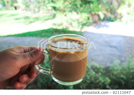 hot coffee , hot cappuccino or latte hot coffee , hot cappuccino or latte 62111047
