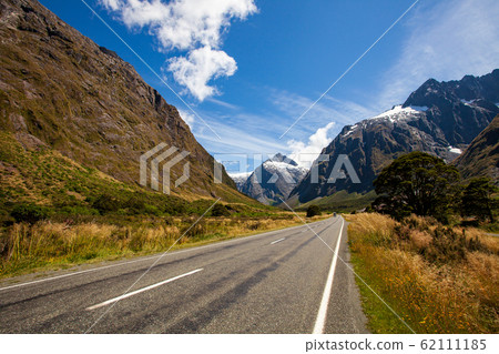 Gertrude Valley Lookout 62111185