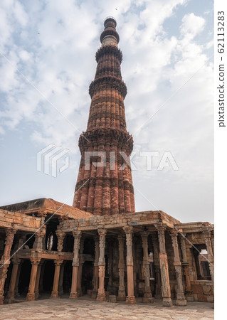 qutub minar in new delhi 62113283