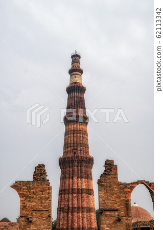 qutub minar in new delhi qutub minar in new delhi 62113342