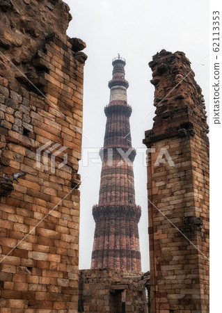 qutub minar in new delhi qutub minar in new delhi 62113353