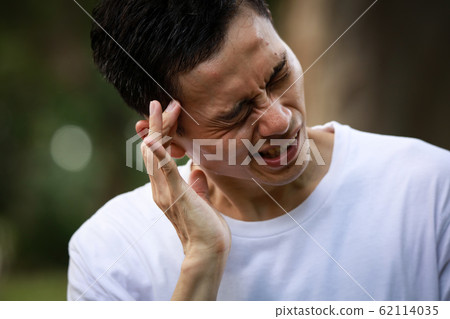 Male, headache, headache Male, headache, headache 62114035