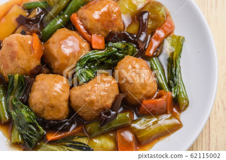 Meat dumplings sweet and sour sauce 62115002