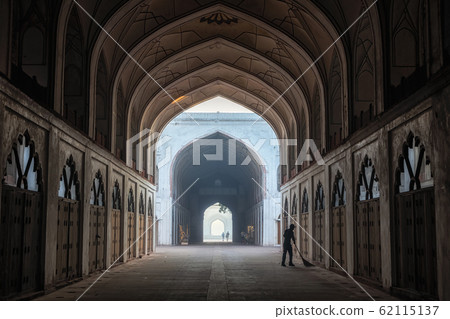chhatta chowk market red fort 62115137