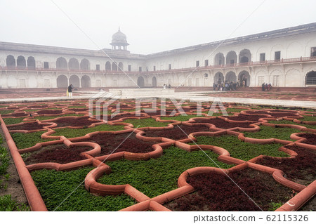 agra fort anguri bagh agra fort anguri bagh 62115326