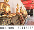 Thai gold statue 62118257
