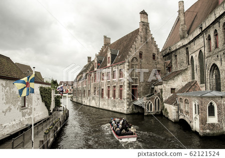 Water city Bruges 62121524
