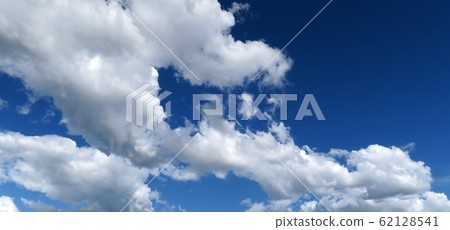 Sky / sky cloud / cloud / blue sky / cloud sea / summer sky / large sky / cumulonimbus / incoming cloud Sky / sky cloud / cloud / blue sky / cloud sea / summer sky / large sky / cumulonimbus / incoming cloud 62128541