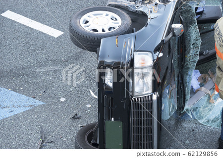 Traffic accident image 62129856