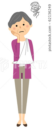 Senior woman Senior woman 62136249