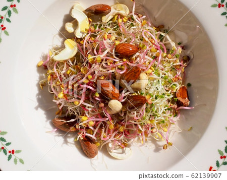 Fresh sprout almond cashew nuts salad Fresh sprout almond cashew nuts salad 62139907